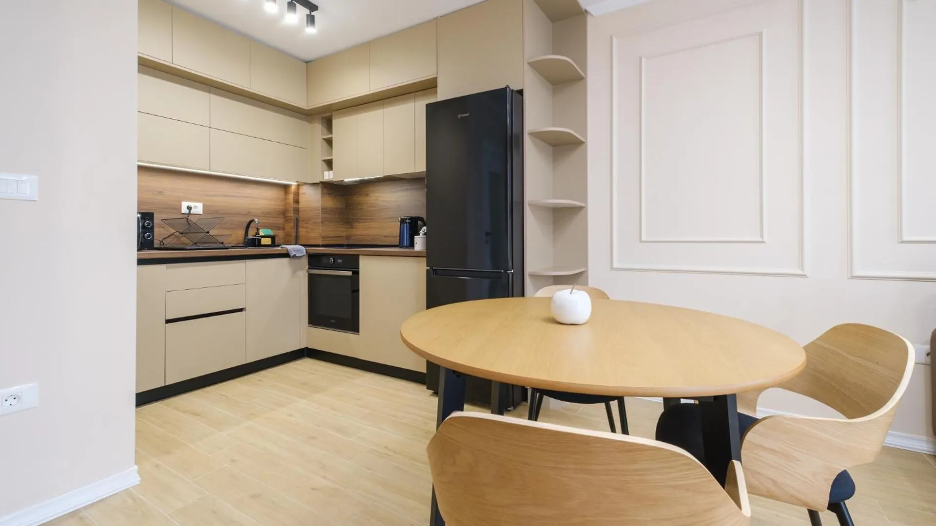 Bright & Spacious Central Plovdiv Apartments With Free Parking Bulgarien