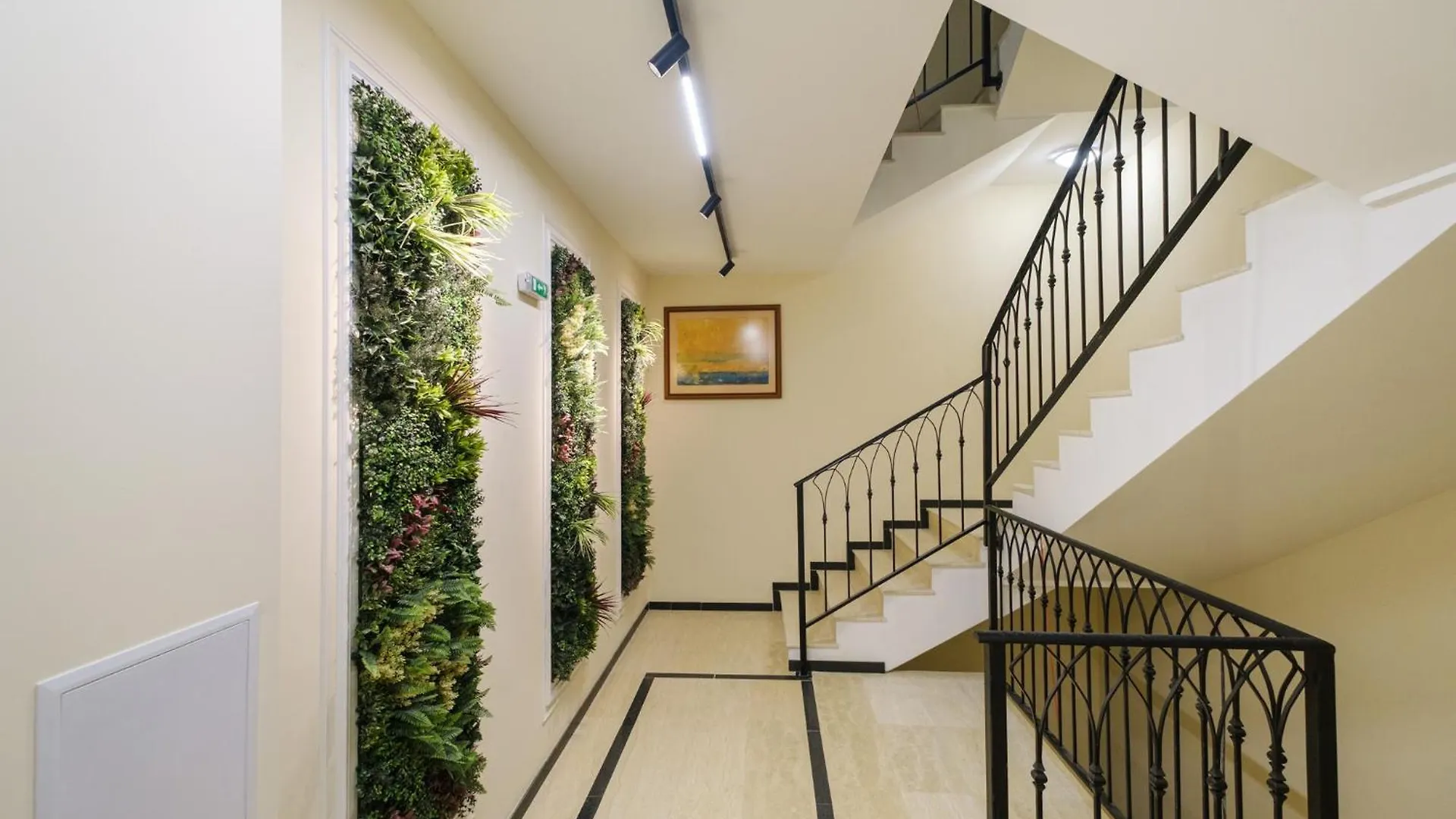 Bright & Spacious Central Plovdiv Apartments With Free Parking