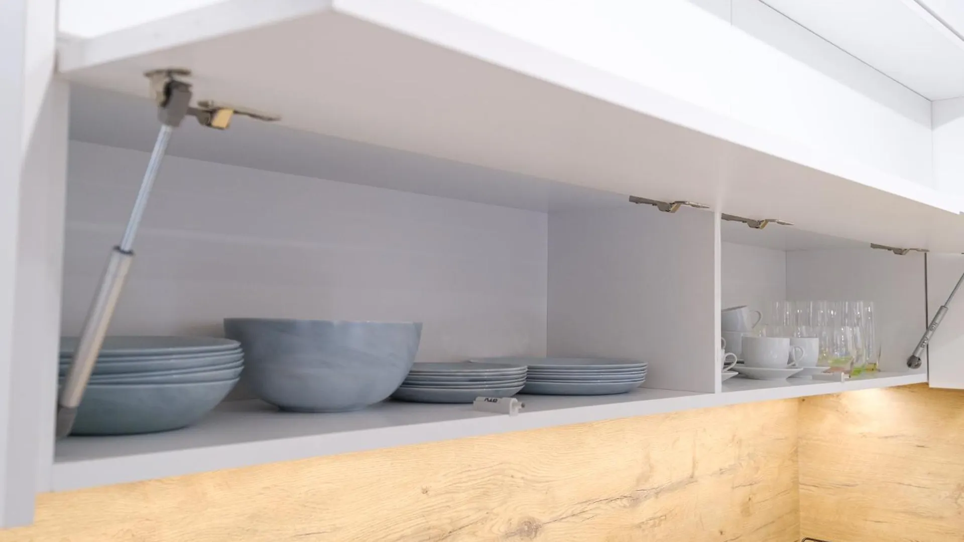 Bright & Spacious Central Plovdiv Apartments With Free Parking Bulgarien