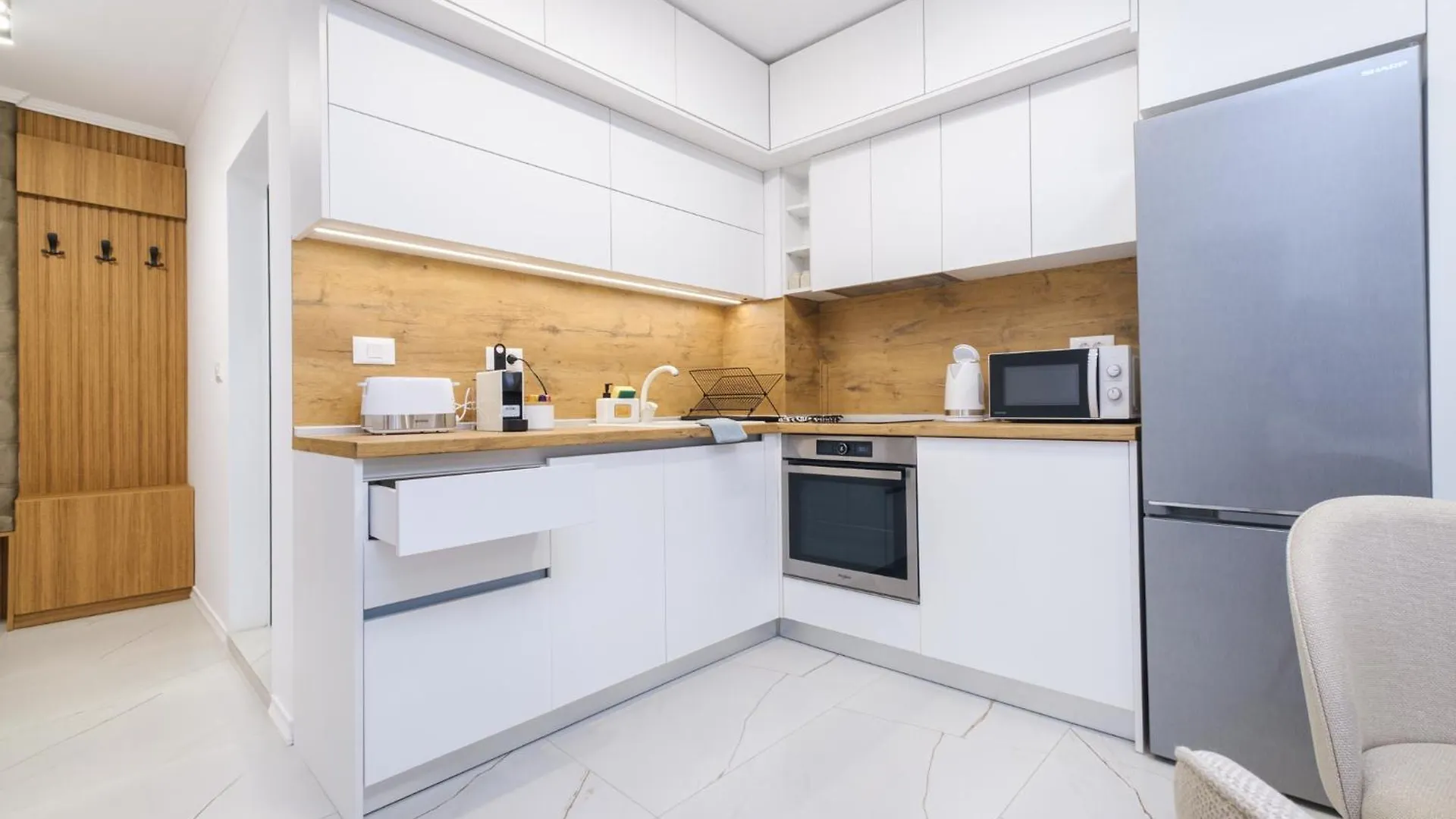 Bright & Spacious Central Plovdiv Apartments With Free Parking